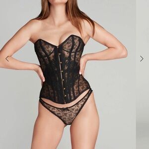 AGENT PROVOCATEUR Malorey
Corset Black Lace Corset Women's size 3